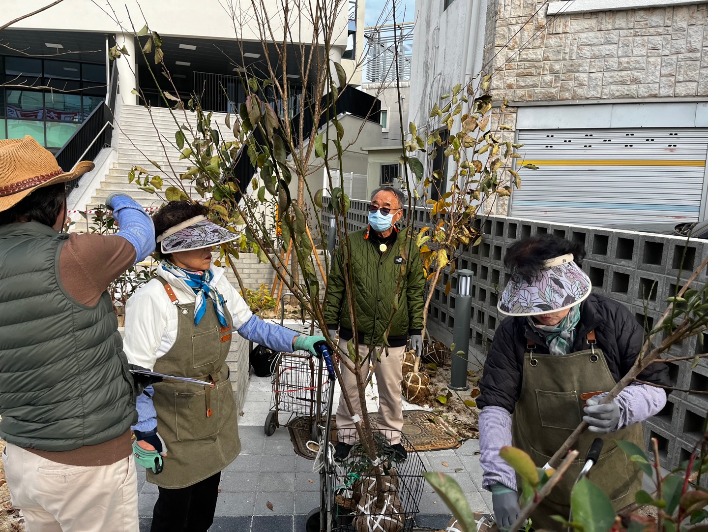 [선주원남동] 각산마을 꽃꽃찾아라 - 꽃나무 식재 현장 스케치 첨부 이미지